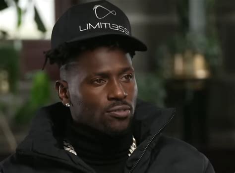 Antonio Brown Exposes Himself to Woman in Dubai Pool